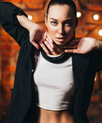 Элизабета, 24 года